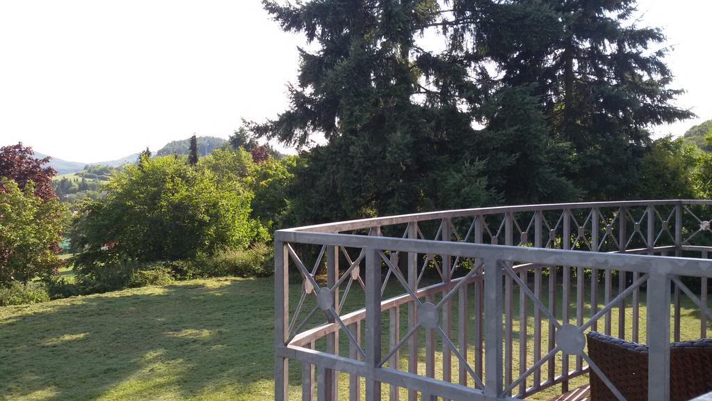Hotel Schlossgarten Gladenbach Exteriör bild